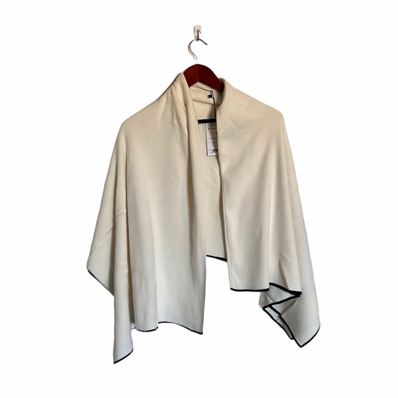 MM Lafleur The Angelou Shawl Contrast Ivory - Picture 8 of 8